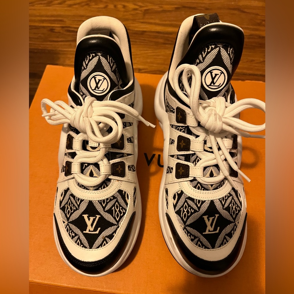 Authentic LV sneaker with receipt pre-loved